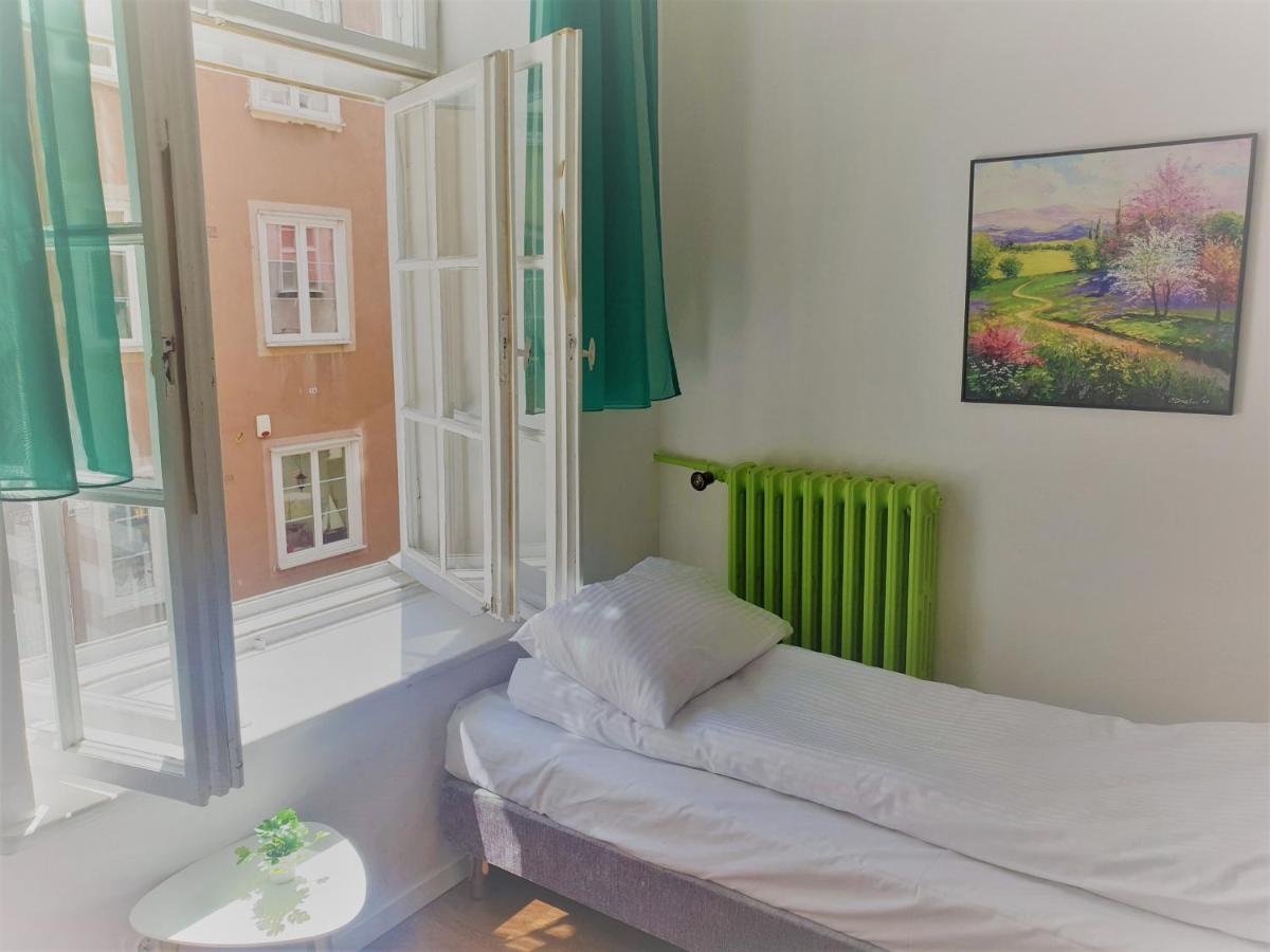 Happiness Holidays - Old Town Apartment Гданськ Екстер'єр фото